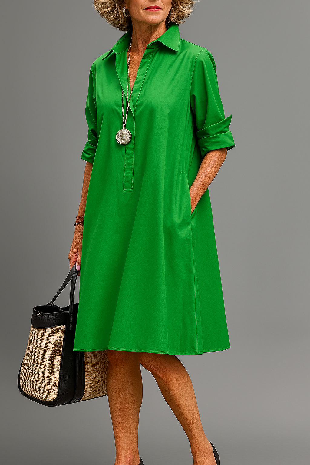 Loretta - Chic Satin Midi Dress